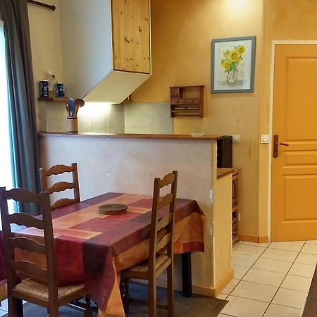 Logement Tranquille Et Frais Proche Gare Au Rdc Saumur Exteriör bild